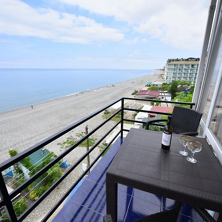 Hotel Lazuri In Kvariati Esterno foto