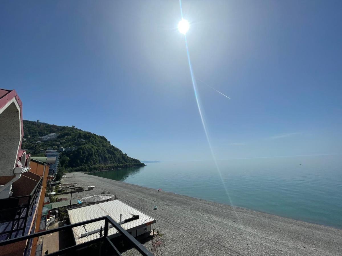 Hotel Lazuri In Kvariati Esterno foto